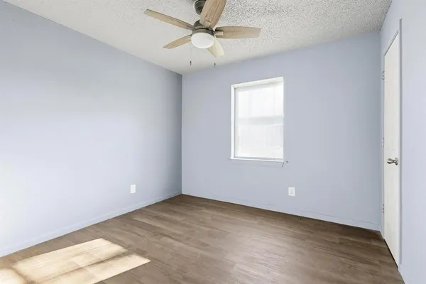 $1,250 | 916 8th Street Northwest, Paris, TX 75460