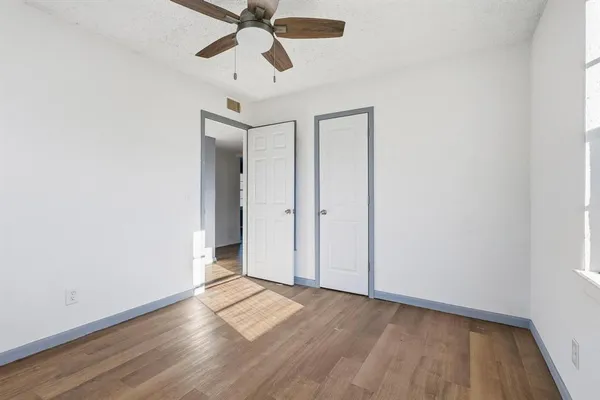 $1,250 | 916 8th Street Northwest, Paris, TX 75460