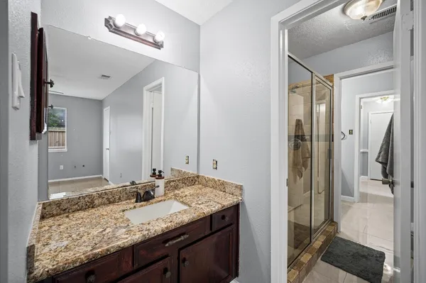$2,300 | 1418 Pennygent Lane, Channelview, TX 77530
