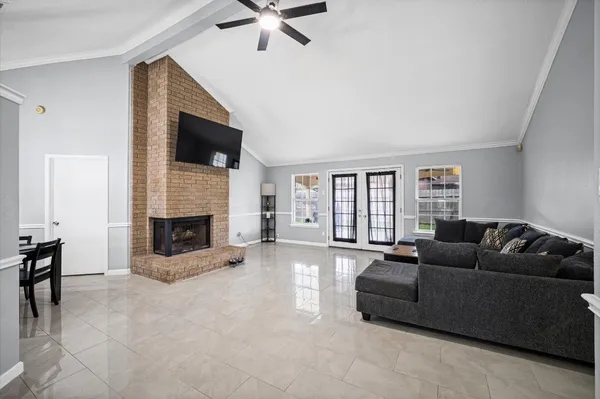 $2,300 | 1418 Pennygent Lane, Channelview, TX 77530