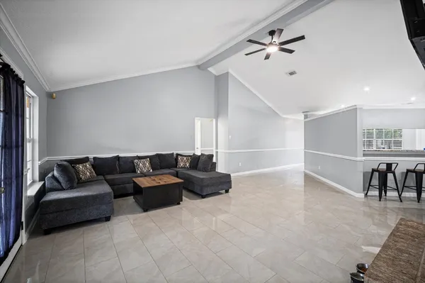 $2,300 | 1418 Pennygent Lane, Channelview, TX 77530