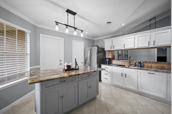 $2,300 | 1418 Pennygent Lane, Channelview, TX 77530