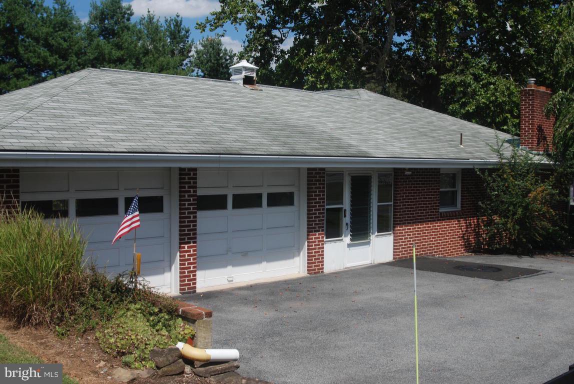 20 Anchor Road Elizabethtown, PA 17022 - Photo 2 of 19