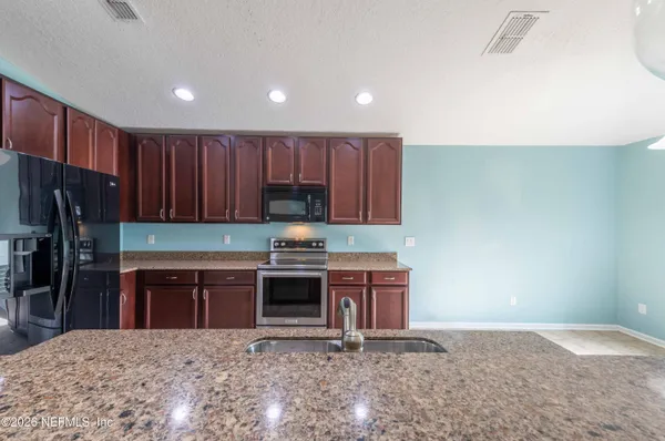 $2,150 | 4667 Pine Lake Drive, Middleburg, FL 32068