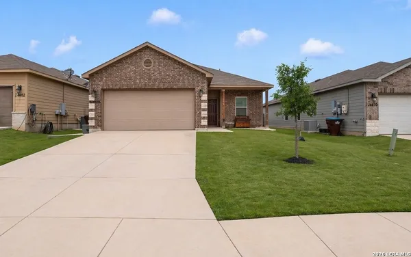 $1,800 | 14606 Hackamore Way, Elmendorf, TX 78112