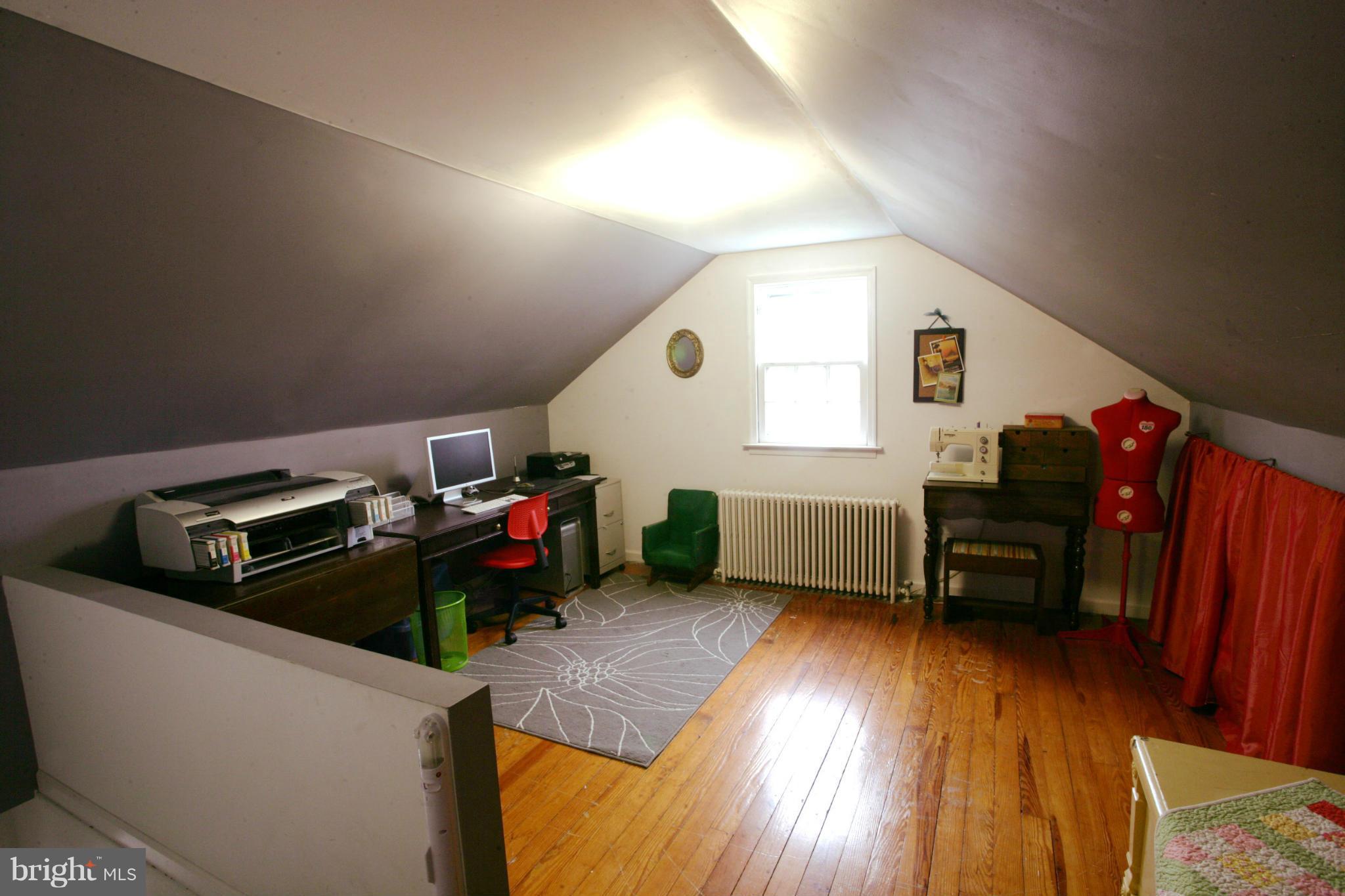 28 Summerfield Road Baltimore, MD 21207 - Photo 14 of 24 Family Room