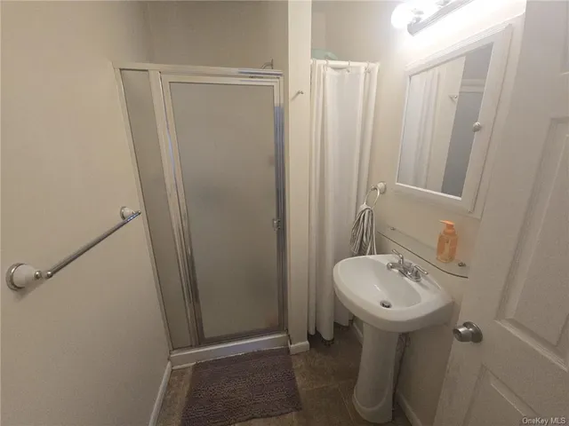 $1,200 | 83 East Main Street, Unit 83, Walden, NY 12586