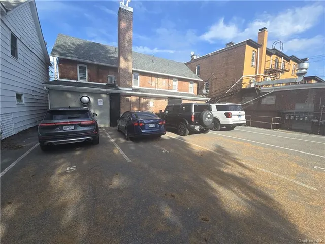 $1,200 | 83 East Main Street, Unit 83, Walden, NY 12586