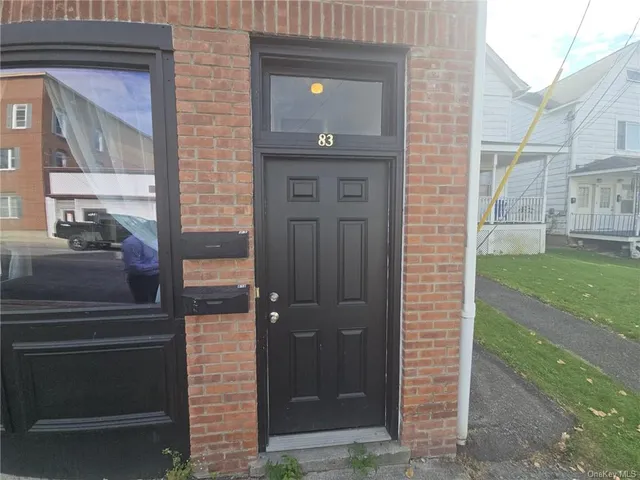 $1,200 | 83 East Main Street, Unit 83, Walden, NY 12586