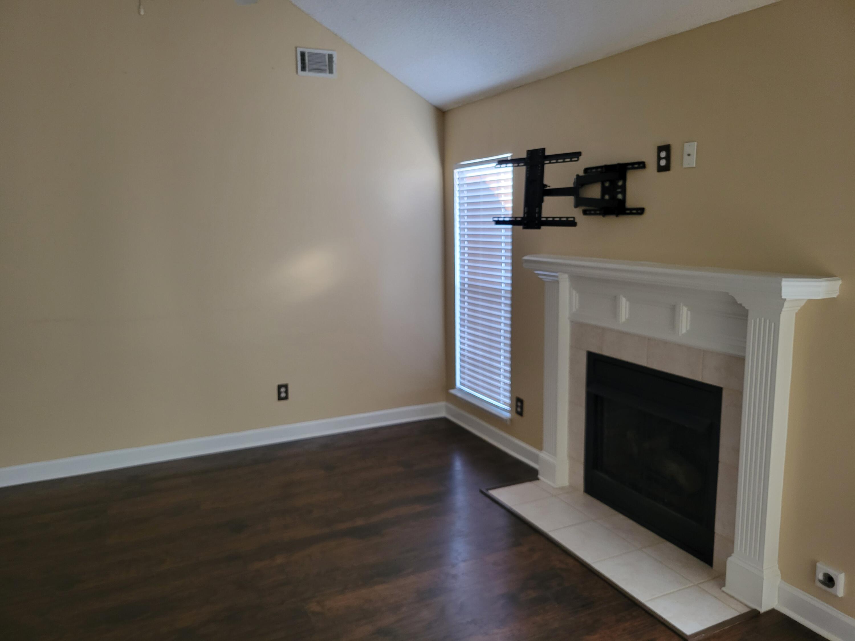 3393 Thames Place, Unit 3393 Hephzibah, GA 30815 - Photo 5 of 6 Thames family room
