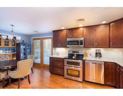 90 Ashtead Road Bridgewater, MA 02324 - Photo 5 of 23 Gallery Image 5
