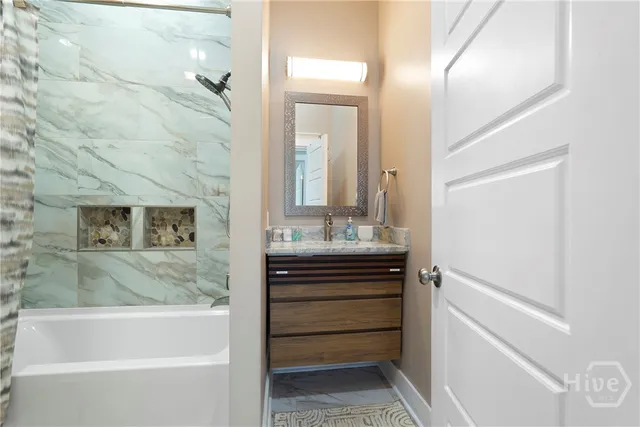 $3,200 | 306 West 42nd Street, Savannah, GA 31401