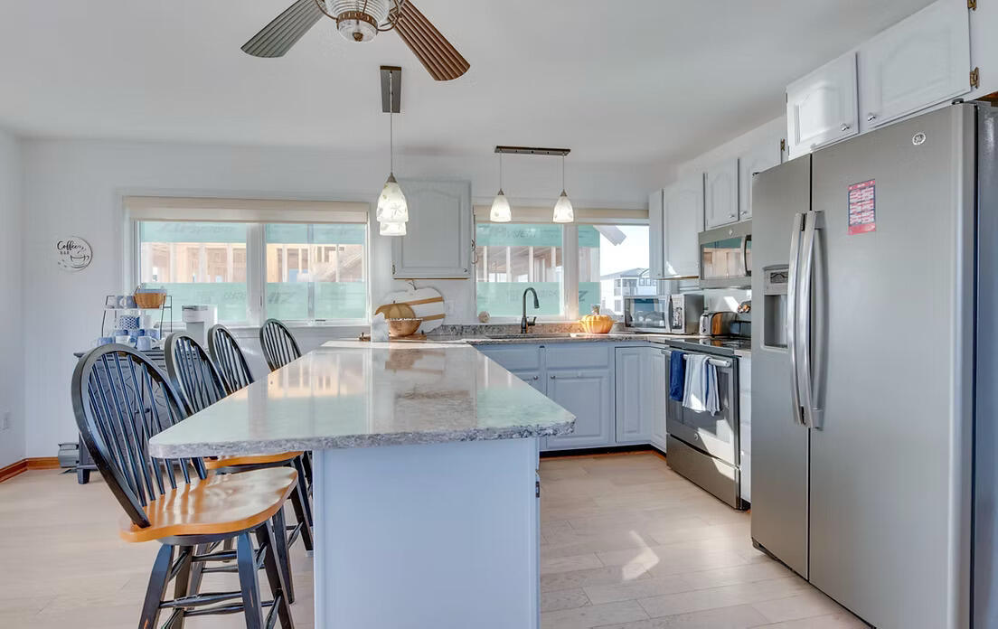 268 Atlantic Avenue Wells, ME 04090 - Photo 9 of 35 Dining Room/Kitchen