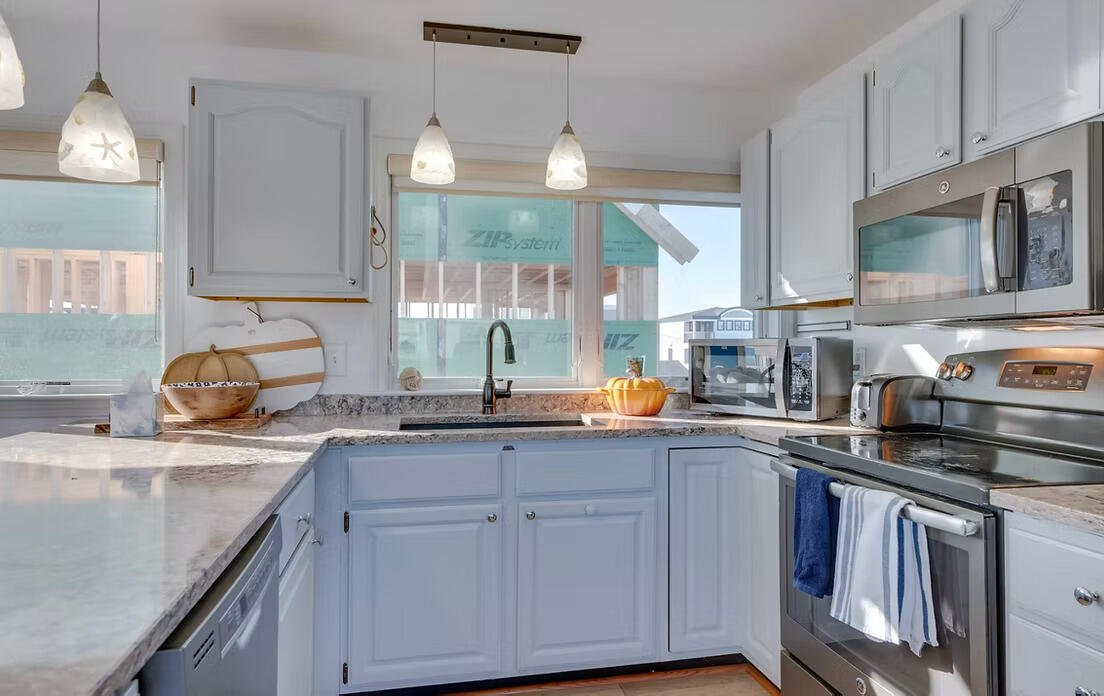 268 Atlantic Avenue Wells, ME 04090 - Photo 10 of 35 Atlantic Blue 9