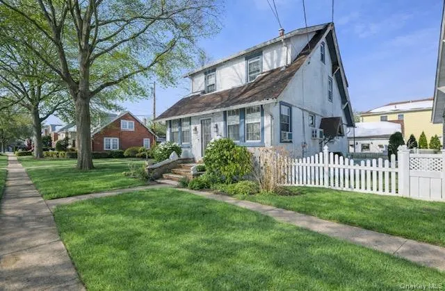 $878,000 | 219 Floral Boulevard, Floral Park, NY 11001