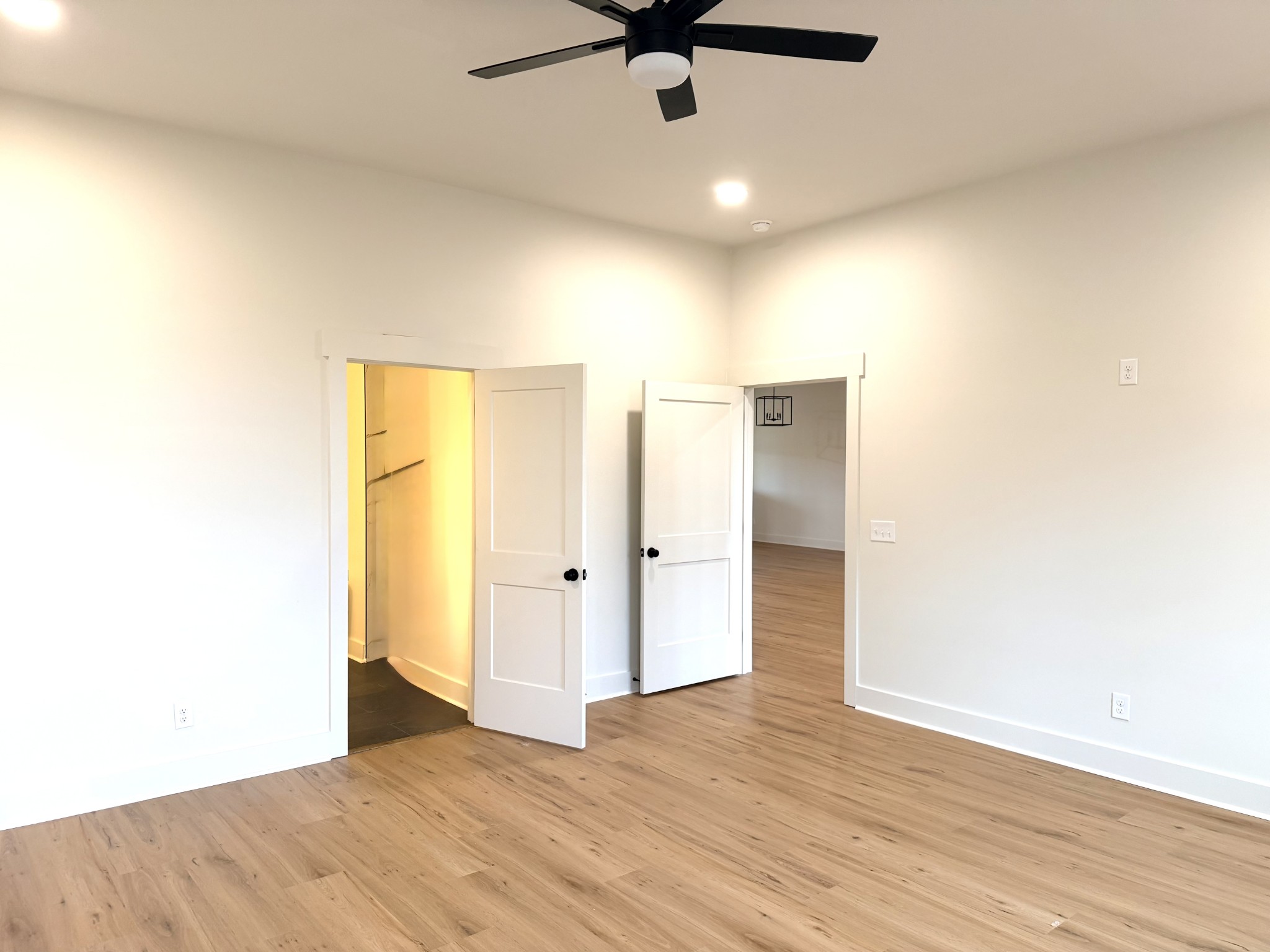 4031 Wells Road Springfield, TN 37172 - Photo 10 of 23 a view of empty room with wooden floor