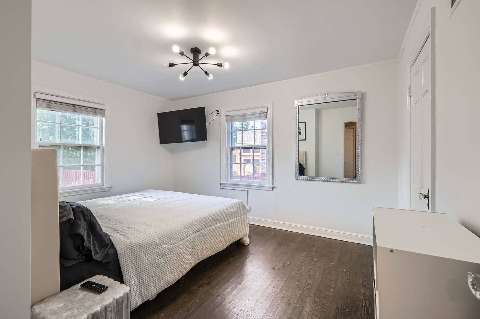 610 South Knight Avenue Park Ridge, IL 60068 - Photo 13 of 27 Gallery Image 13