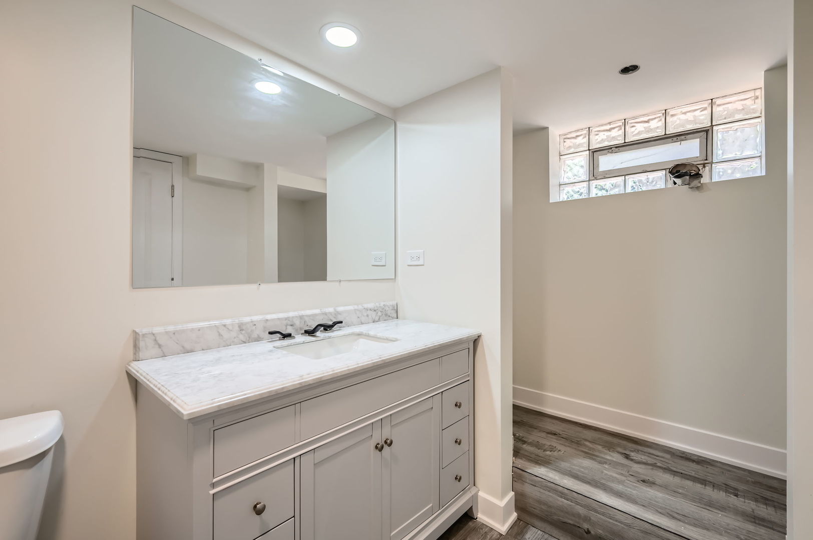 610 South Knight Avenue Park Ridge, IL 60068 - Photo 21 of 27 Gallery Image 21