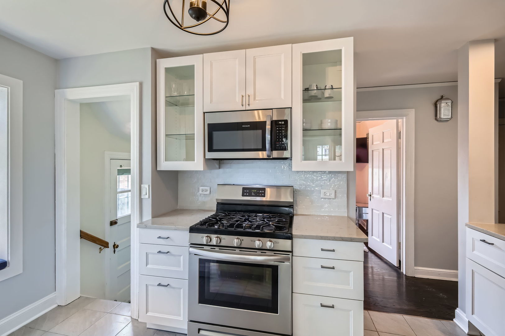 610 South Knight Avenue Park Ridge, IL 60068 - Photo 9 of 27 Gallery Image 9