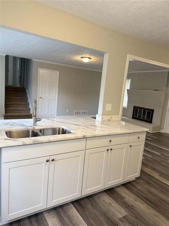 3990 Highway 92 Acworth, GA 30102 - Photo 14 of 26 a bathroom with double sink and a mirror