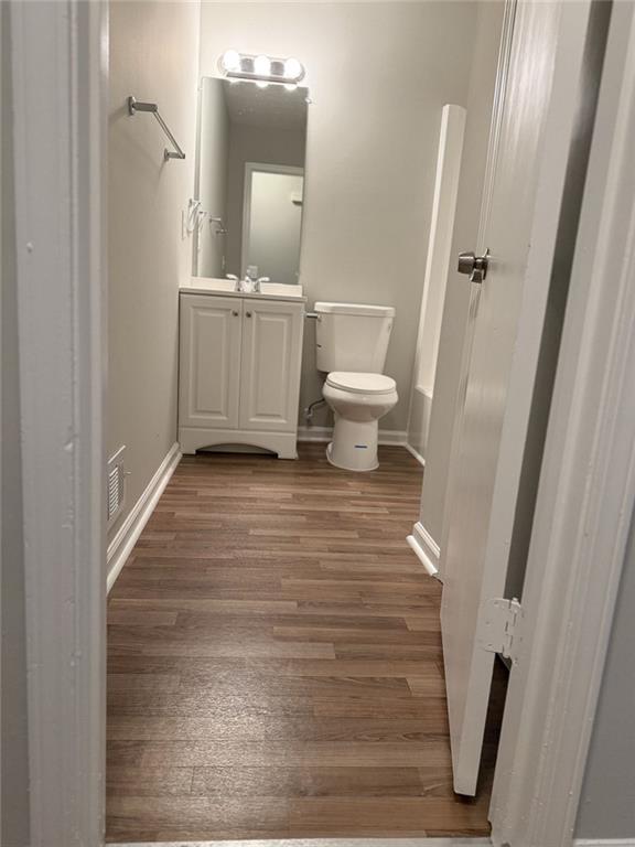 3990 Highway 92 Acworth, GA 30102 - Photo 20 of 26 a bathroom with a sink and mirror
