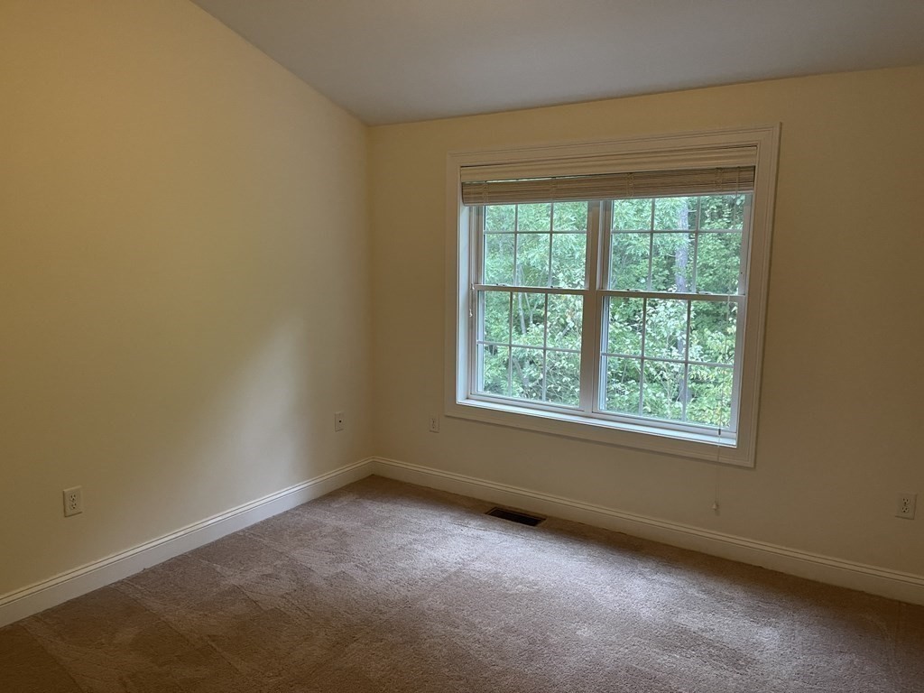 4 Charles Ridge Road, Unit B Littleton, MA 01460 - Photo 11 of 19