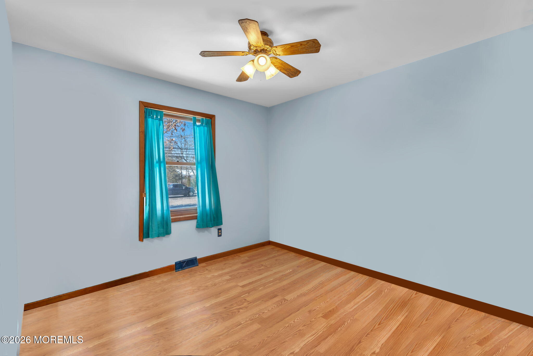 177 Cedar Swamp Road Jackson, NJ 08527 - Photo 6 of 27 an empty room with window