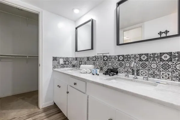 $1,850 | 5881 Preston View Boulevard, Unit 215, Dallas, TX 75240