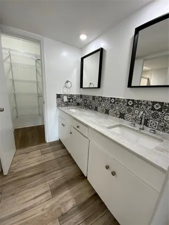 $1,850 | 5881 Preston View Boulevard, Unit 215, Dallas, TX 75240