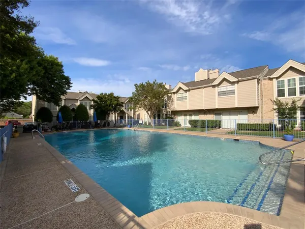 $1,850 | 5881 Preston View Boulevard, Unit 215, Dallas, TX 75240