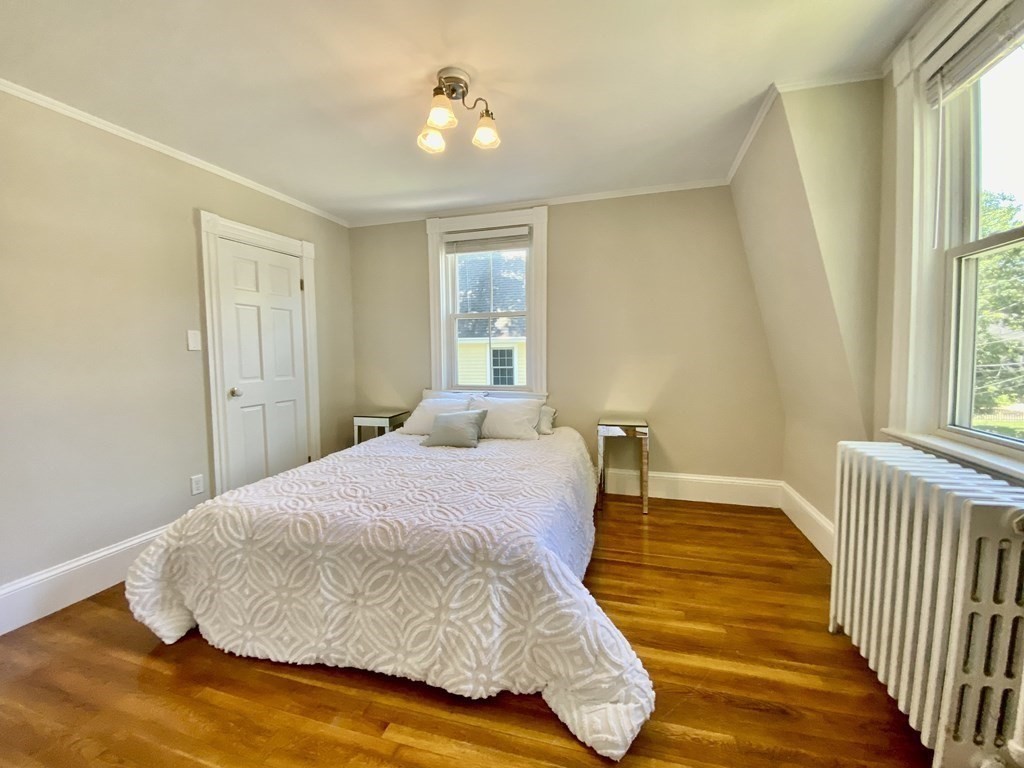 12 Walnut Street Needham, MA 02492 - Photo 16 of 32