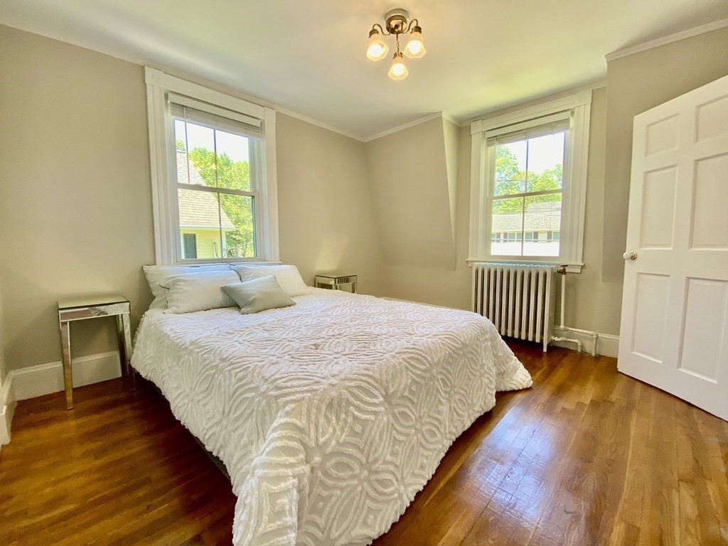 12 Walnut Street Needham, MA 02492 - Photo 17 of 32