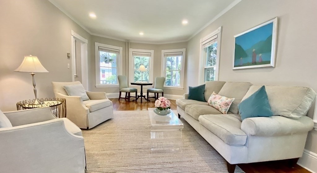 12 Walnut Street Needham, MA 02492 - Photo 3 of 32