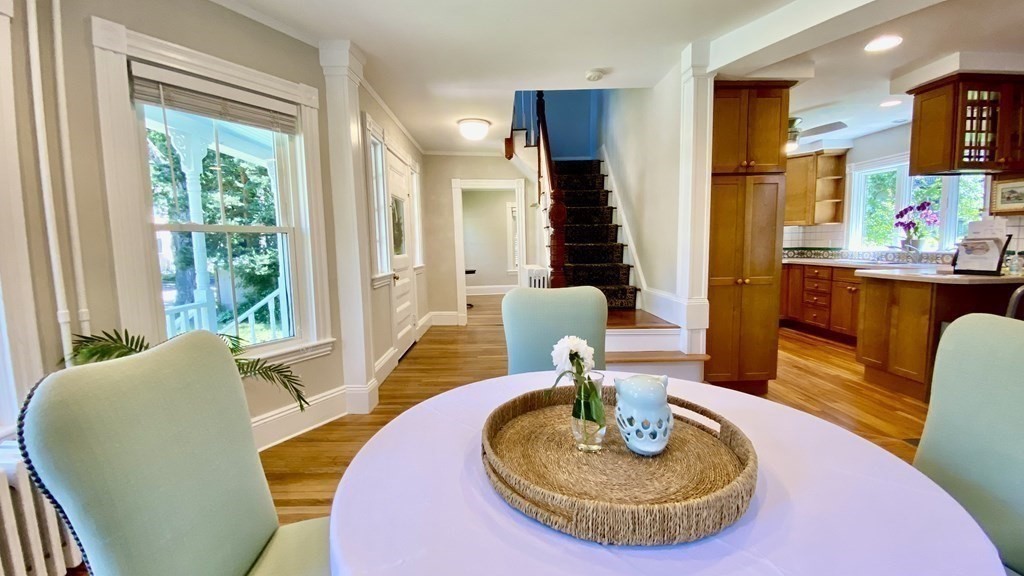 12 Walnut Street Needham, MA 02492 - Photo 7 of 32