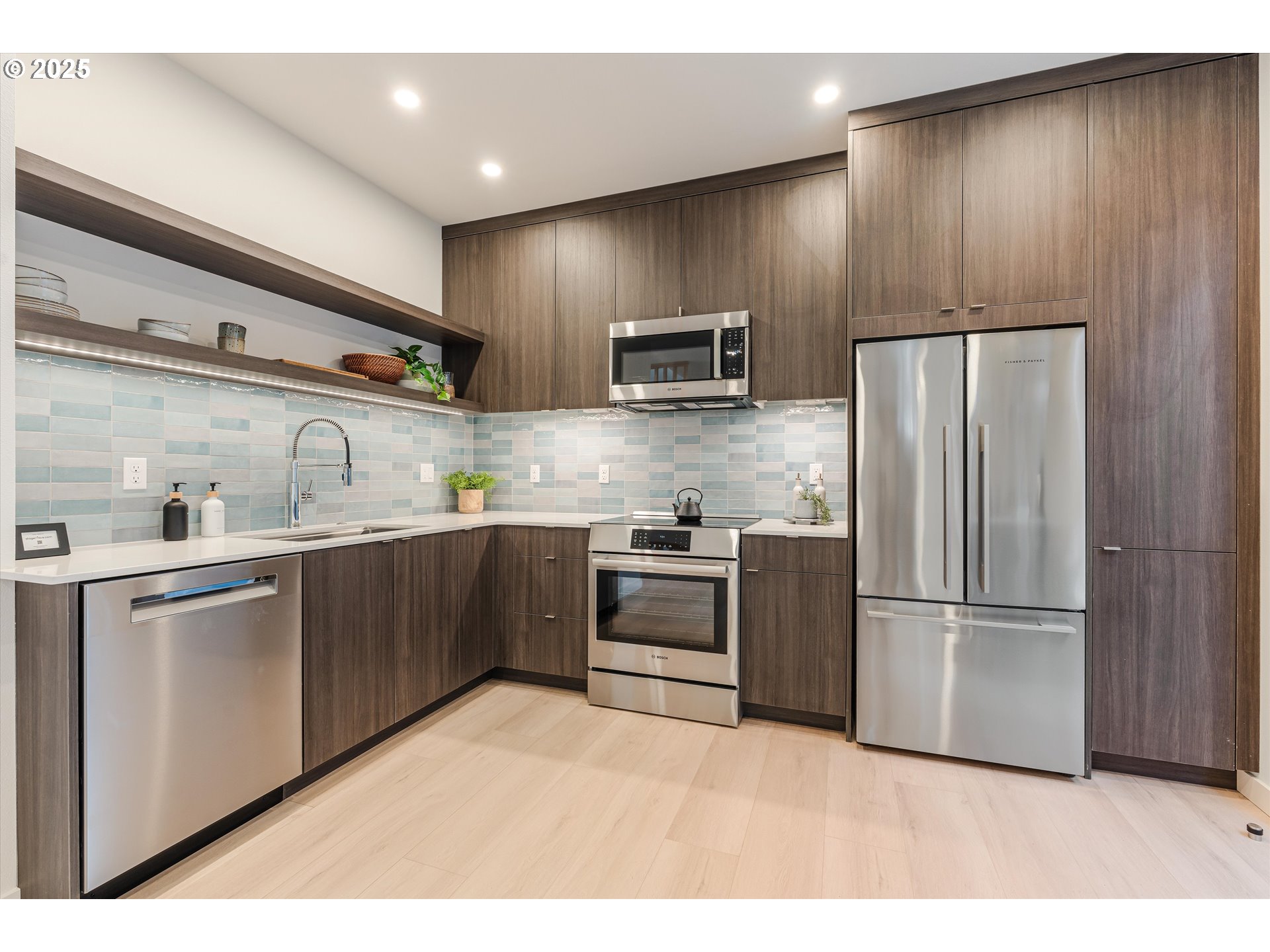 5486 Southeast Boise Street Portland, OR 97206 - Photo 12 of 47 Kitchen