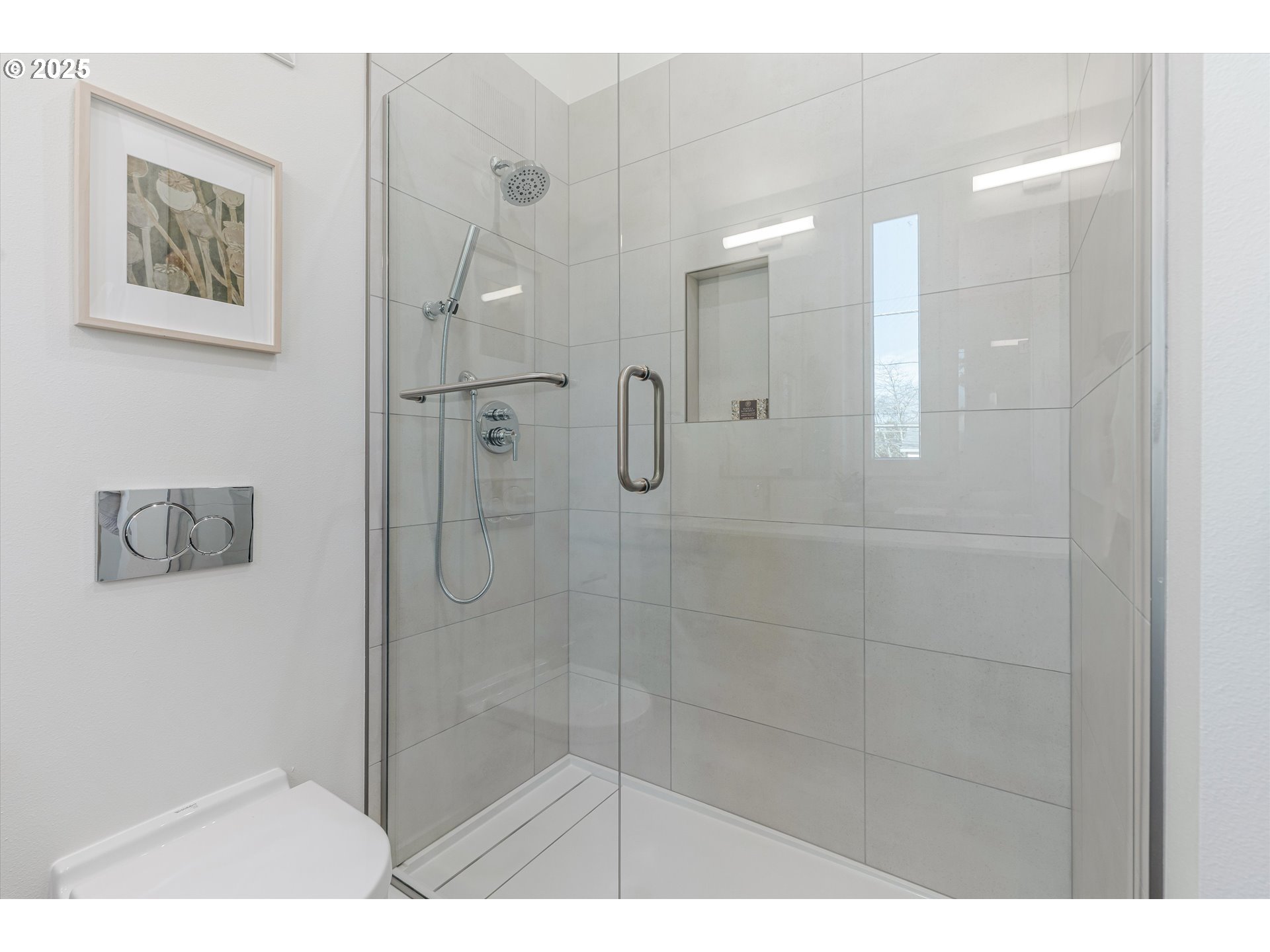 5486 Southeast Boise Street Portland, OR 97206 - Photo 29 of 47 Bathroom