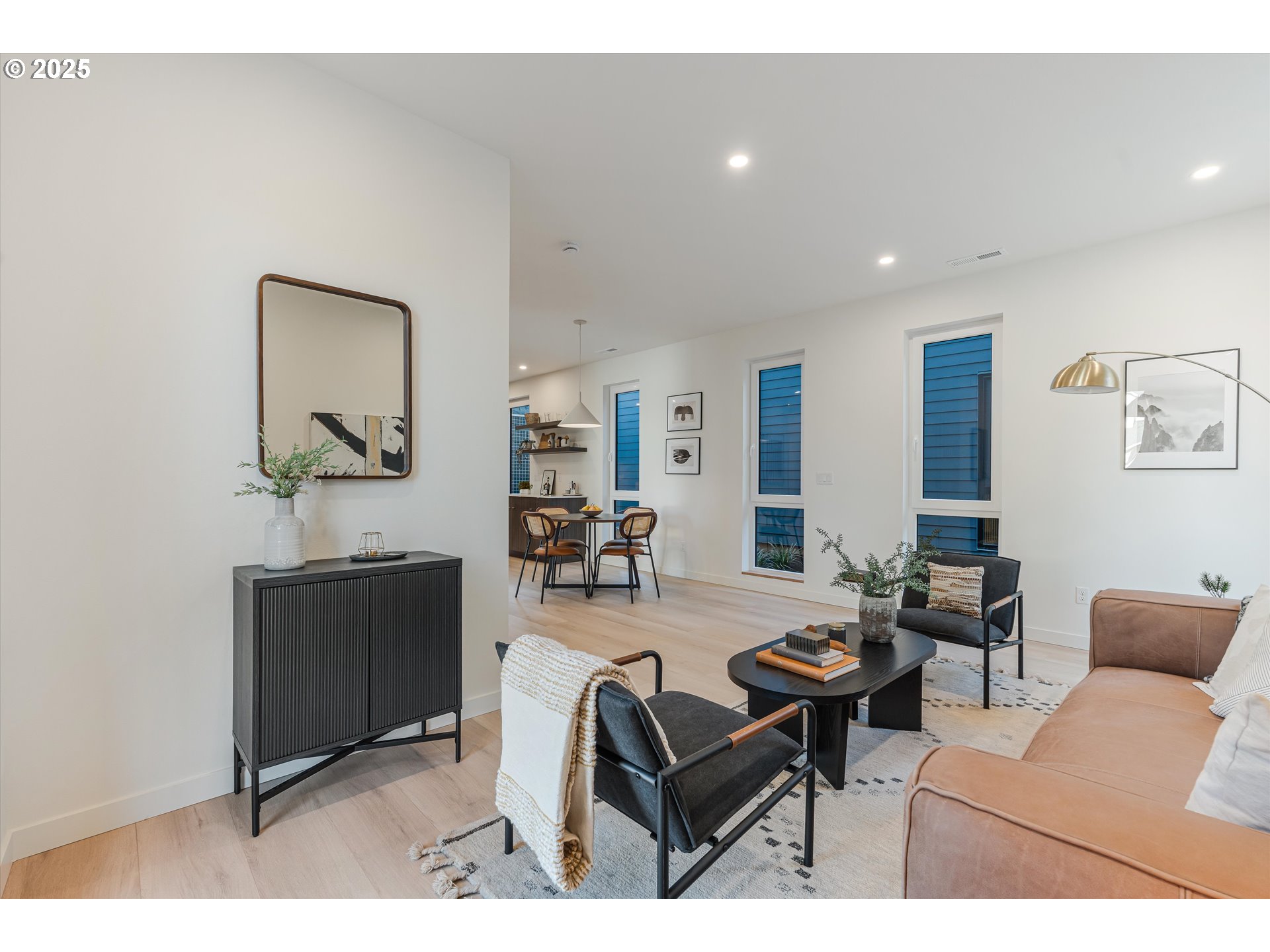 5486 Southeast Boise Street Portland, OR 97206 - Photo 8 of 47 Family Room