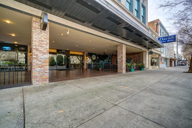 $285,000 | 936 Broad Street, Unit 211, Augusta, GA 30901