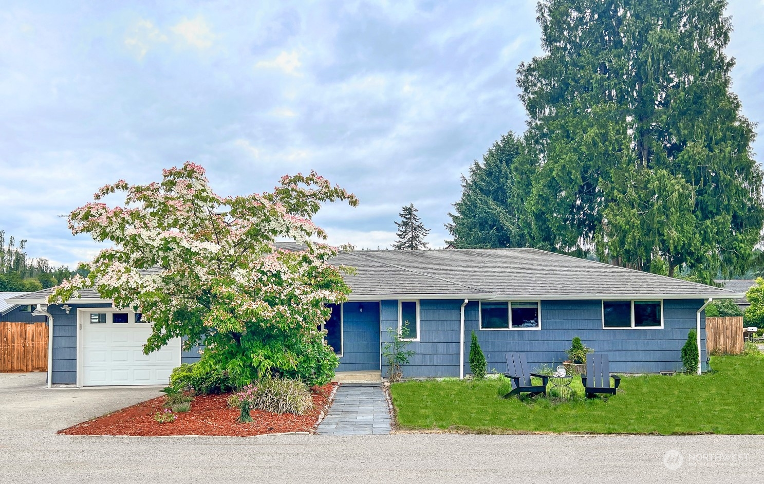 4751 Stephens Avenue Carnation, WA 98014 - Photo 1 of 31 Gallery Image 1