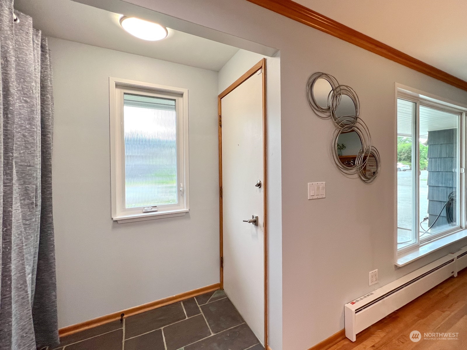 4751 Stephens Avenue Carnation, WA 98014 - Photo 4 of 31 Gallery Image 4