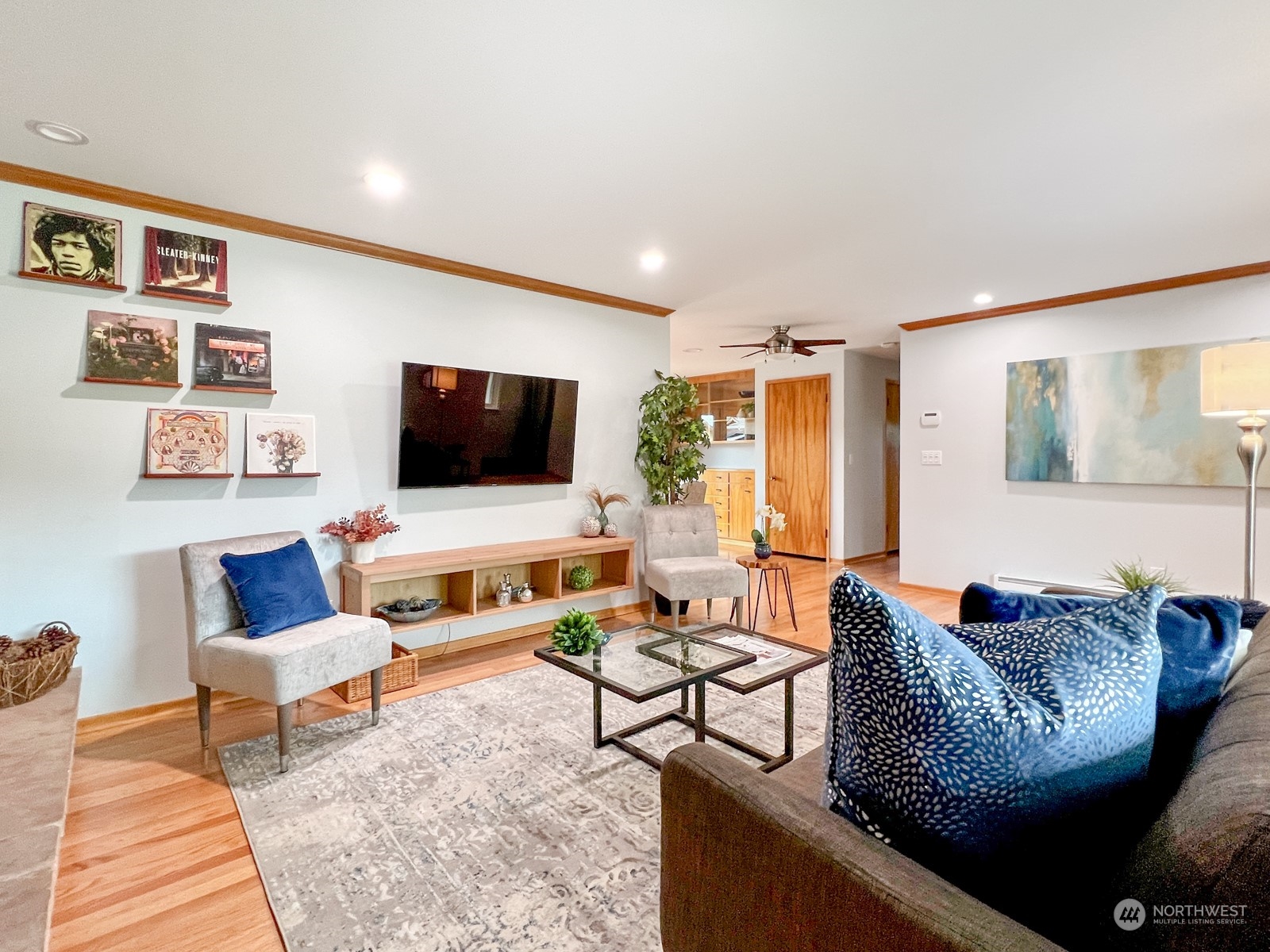 4751 Stephens Avenue Carnation, WA 98014 - Photo 6 of 31 Gallery Image 6
