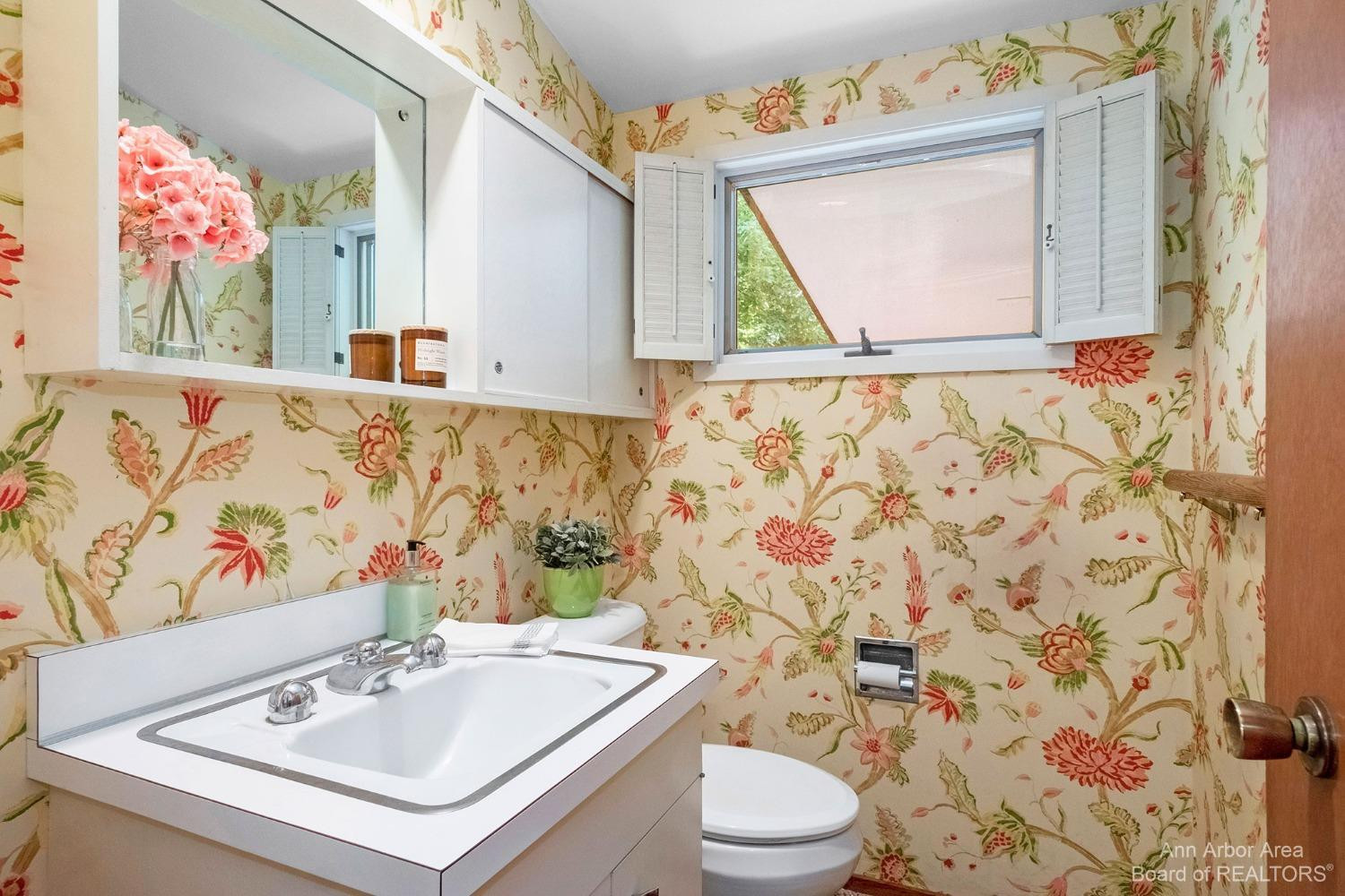 805 Colliston Road Ann Arbor, MI 48105 - Photo 23 of 79 Photo 23