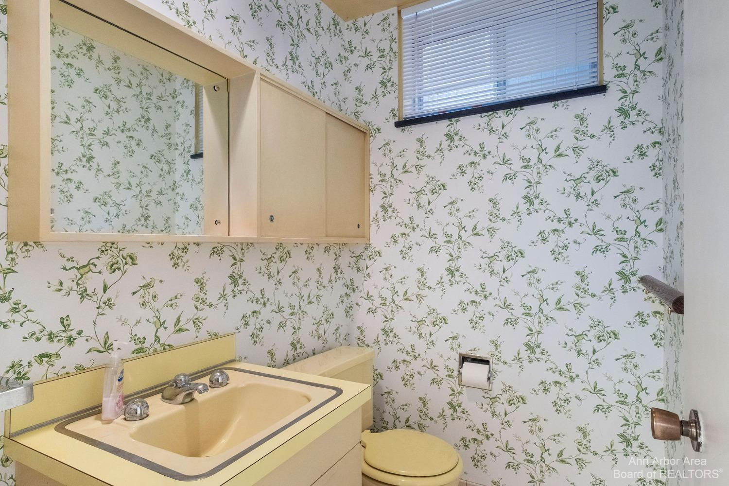 805 Colliston Road Ann Arbor, MI 48105 - Photo 51 of 79 Photo 51