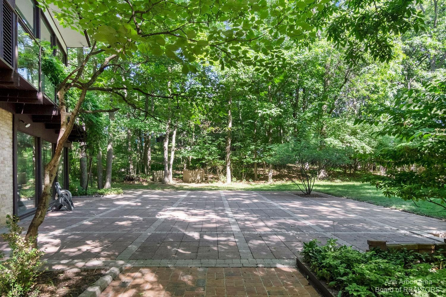 805 Colliston Road Ann Arbor, MI 48105 - Photo 61 of 79 Photo 61