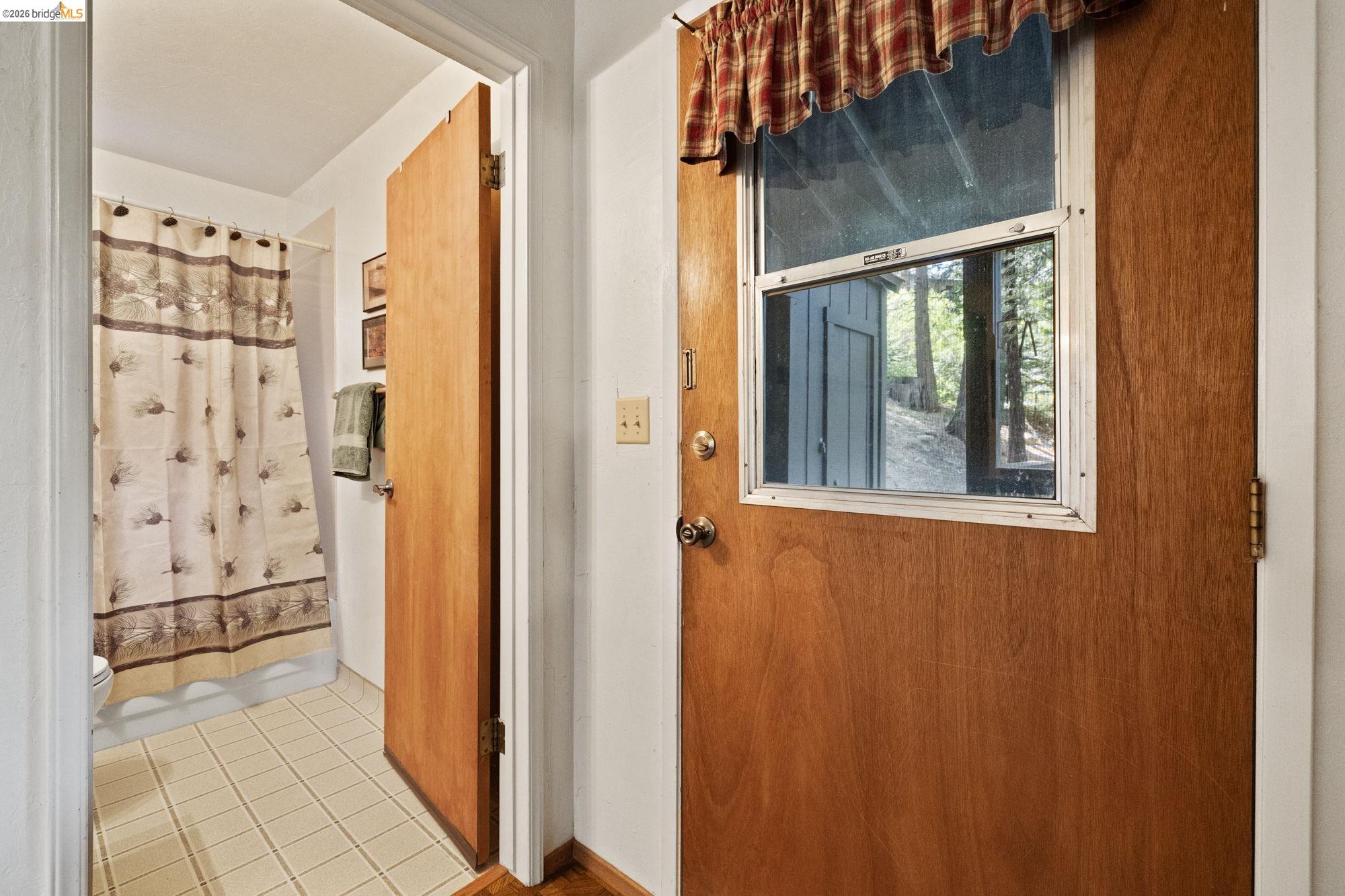 29672 Butte Court Cold Springs, CA 95335 - Photo 16 of 33