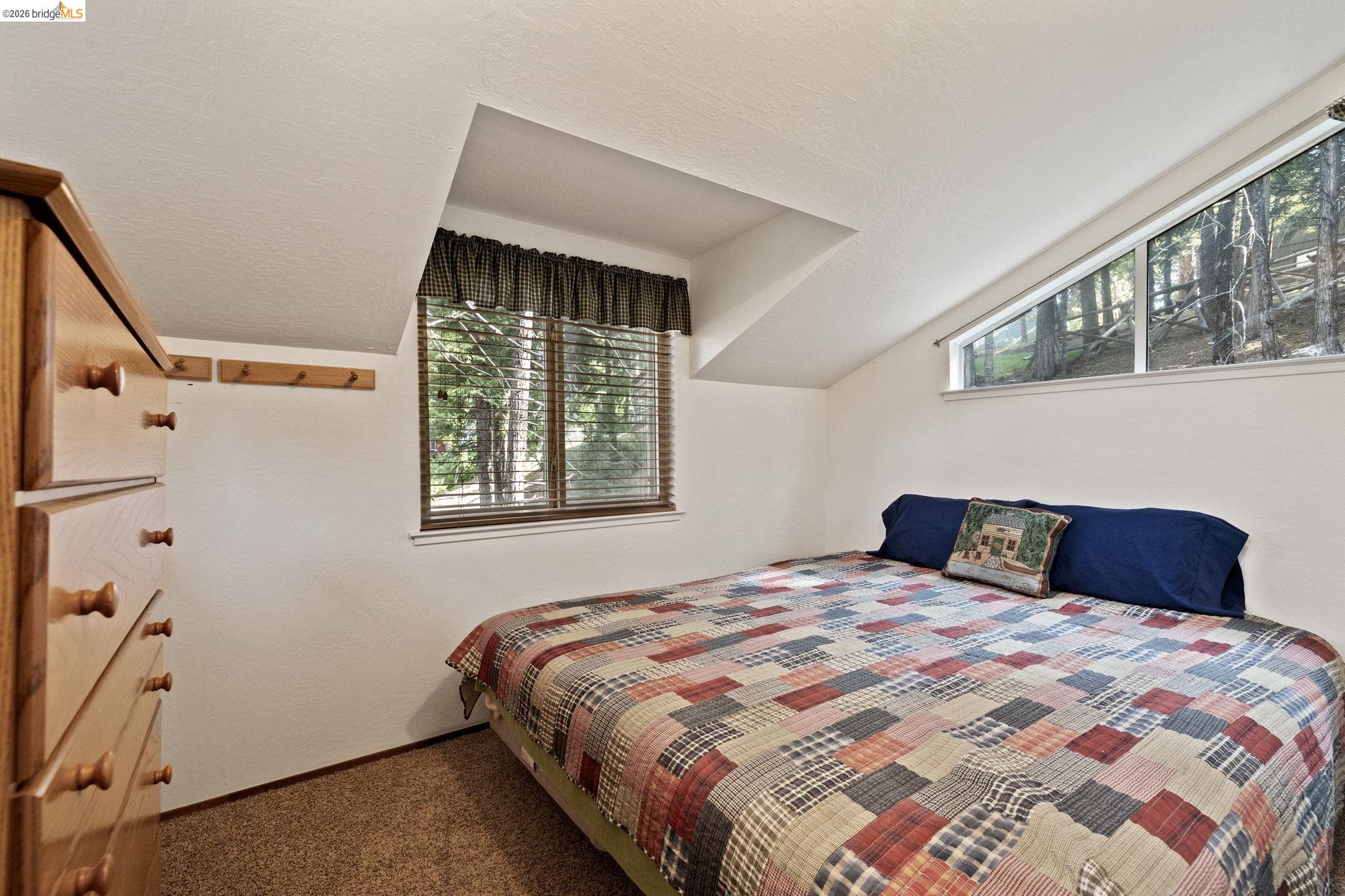 29672 Butte Court Cold Springs, CA 95335 - Photo 4 of 33