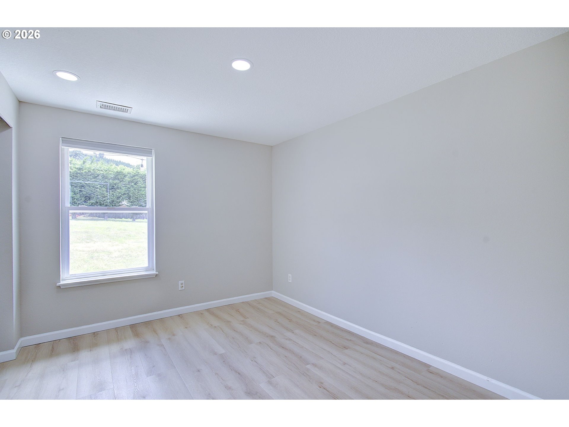 154 Graystone Road Kalama, WA 98625 - Photo 18 of 32 Bedroom