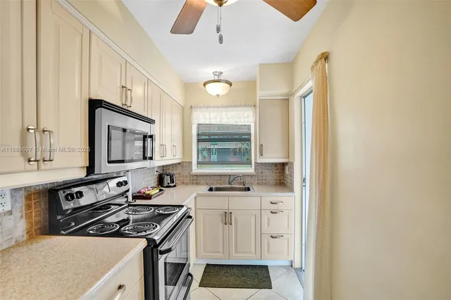 $165,000 | 141 Northeast 10th Avenue, Unit 27A, Hallandale Beach, FL 33009