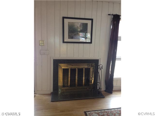 7517 Roswell Road Henrico, VA 23229 - Photo 8 of 24 Living Room - Fireplace with tile surround