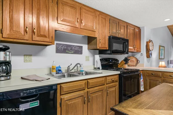 $283,900 | 504 Druid Landing, Crossville, TN 38558